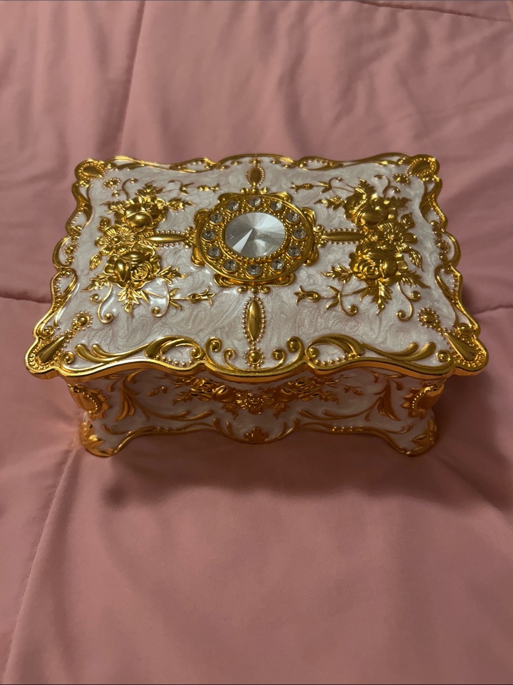 Ornate Gold & White Decorative Jewelry Box - Elegant Home Storage. NWOT